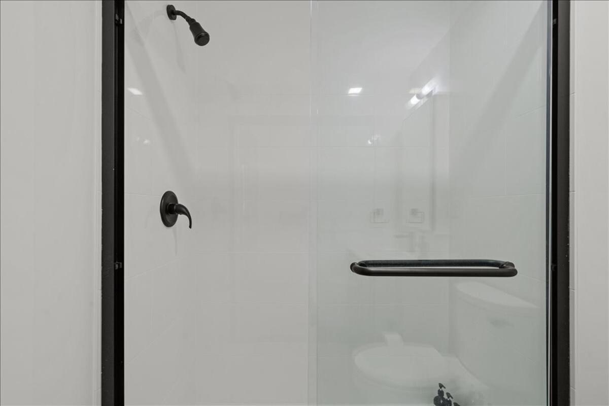 Luxurious King 2br In South End Charlotte! *